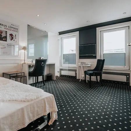 Hotell Boutique Am Rathaus - Reblaus