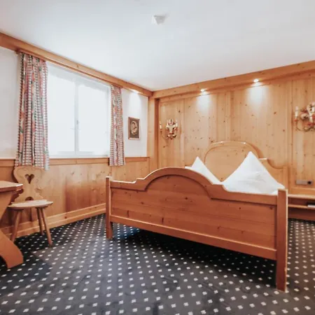 호텔 Boutique Am Rathaus - Reblaus 3*