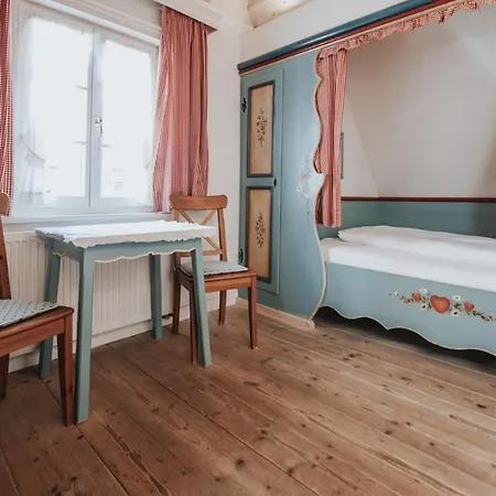 فندق Boutique Am Rathaus - Reblaus 3*