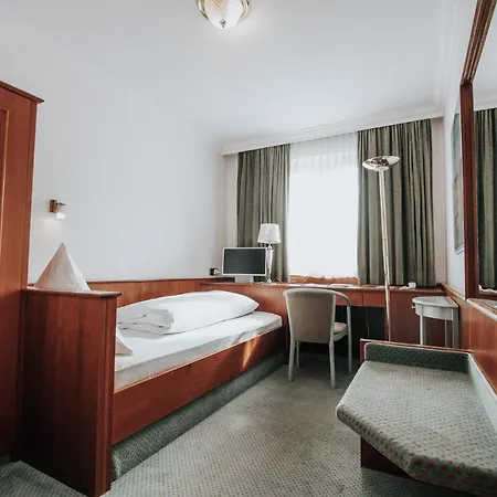 Hotell Boutique Am Rathaus - Reblaus 3*
