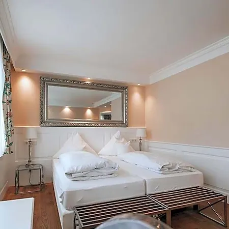 Boutique Am Rathaus - Reblaus Hotel 3*
