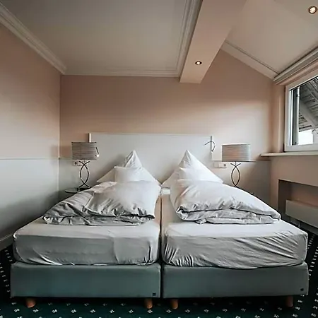 فندق Boutique Am Rathaus - Reblaus 3*